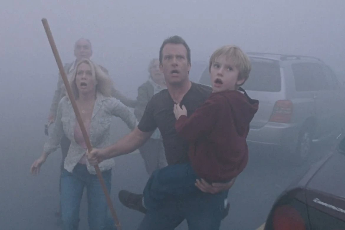 Os 37 Plot Twists Mais Marcantes De Todos Os Tempos 19 19 - O Nevoeiro (2007) - The Mist - Os 37 Plot Twists mais marcantes de todos os tempos