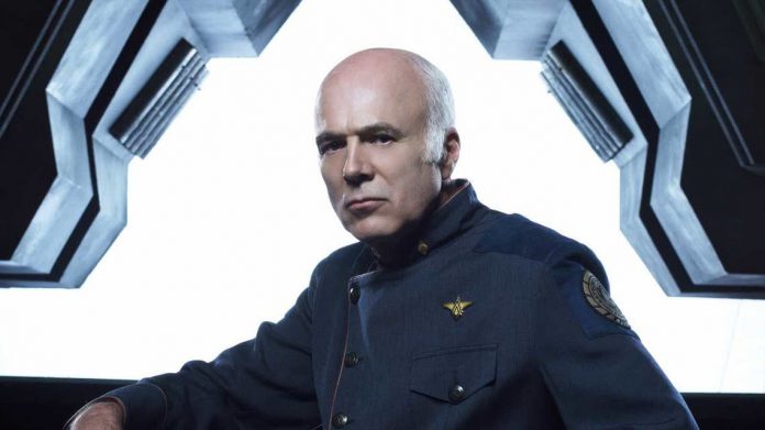 O COMPOSITOR DA BATTLESTAR GALACTICA BEAR MCCREARY NÃO TINHA IDEIA DE QUE A 'TORRE DE VIGIA' SERIA USADA PARA A REVELAÇÃO DOS CYLON O COMPOSITOR DA BATTLESTAR GALACTICA BEAR MCCREARY NÃO TINHA IDEIA DE QUE A 'TORRE DE VIGIA' SERIA USADA PARA A REVELAÇÃO DOS CYLON