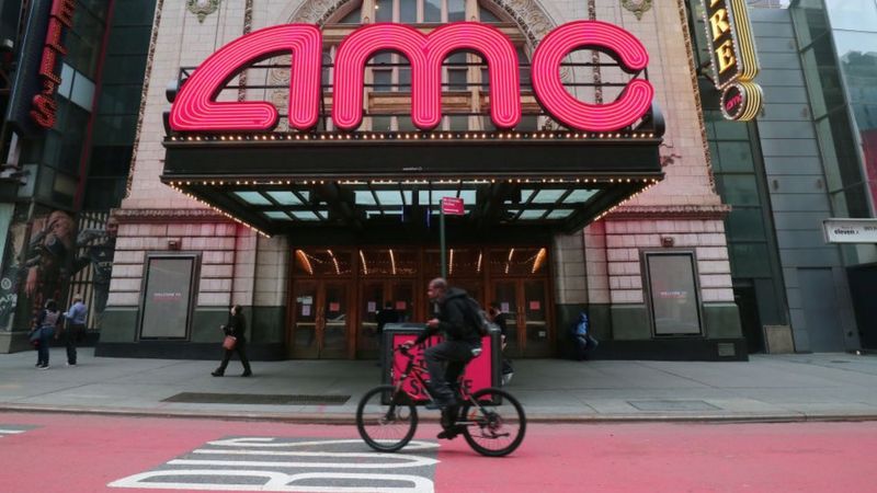 Sem Clientes E Filmes Na Pandemia, Cinemas Alugam Telões Para Gamers 3 Sem clientes e filmes na pandemia, cinemas alugam telões para gamers 3