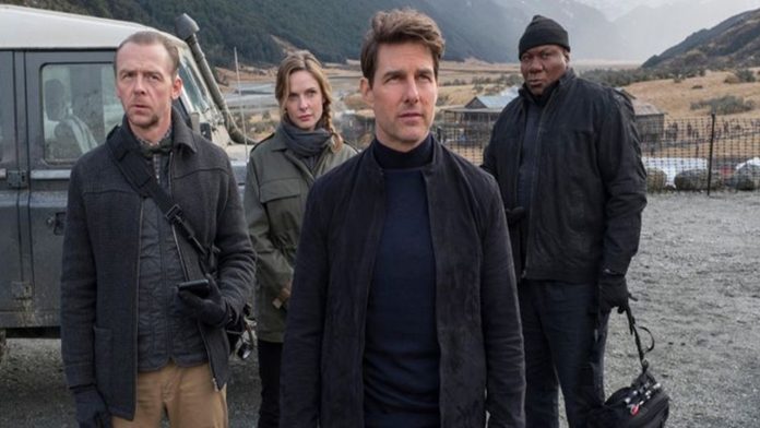 O diretor de Missão: Impossível 7 e 8, Christopher McQuarrie, compartilha uma foto do BTS de uma nova façanha de Tom Cruise para comemorar o 60º aniversário do ator. O diretor de Missão: Impossível 7 e 8, Christopher McQuarrie, compartilha uma foto do BTS de uma nova façanha de Tom Cruise para comemorar o 60º aniversário do ator.